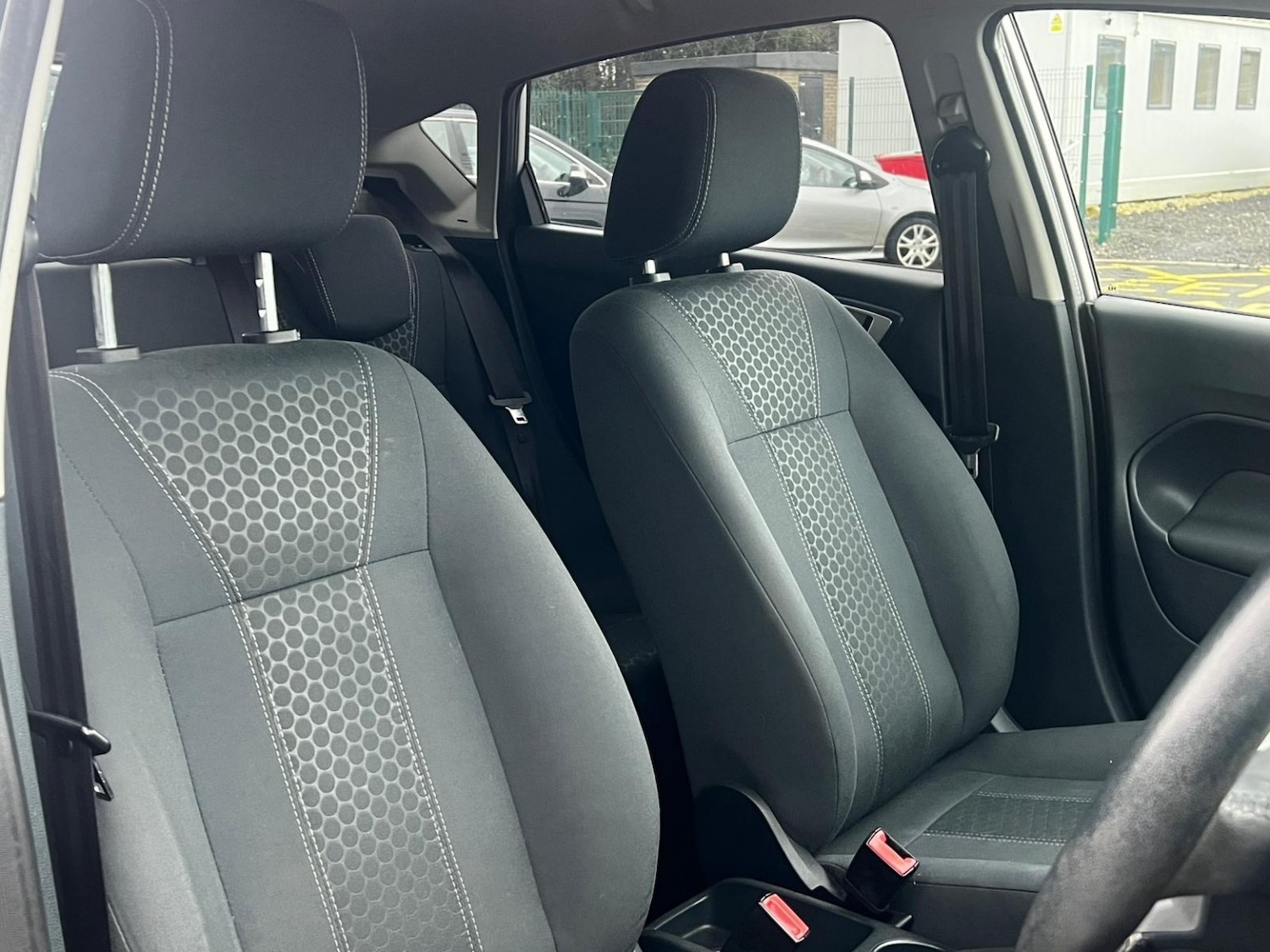 Used Ford Fiesta 2012 for sale - 76935295: Photo 9