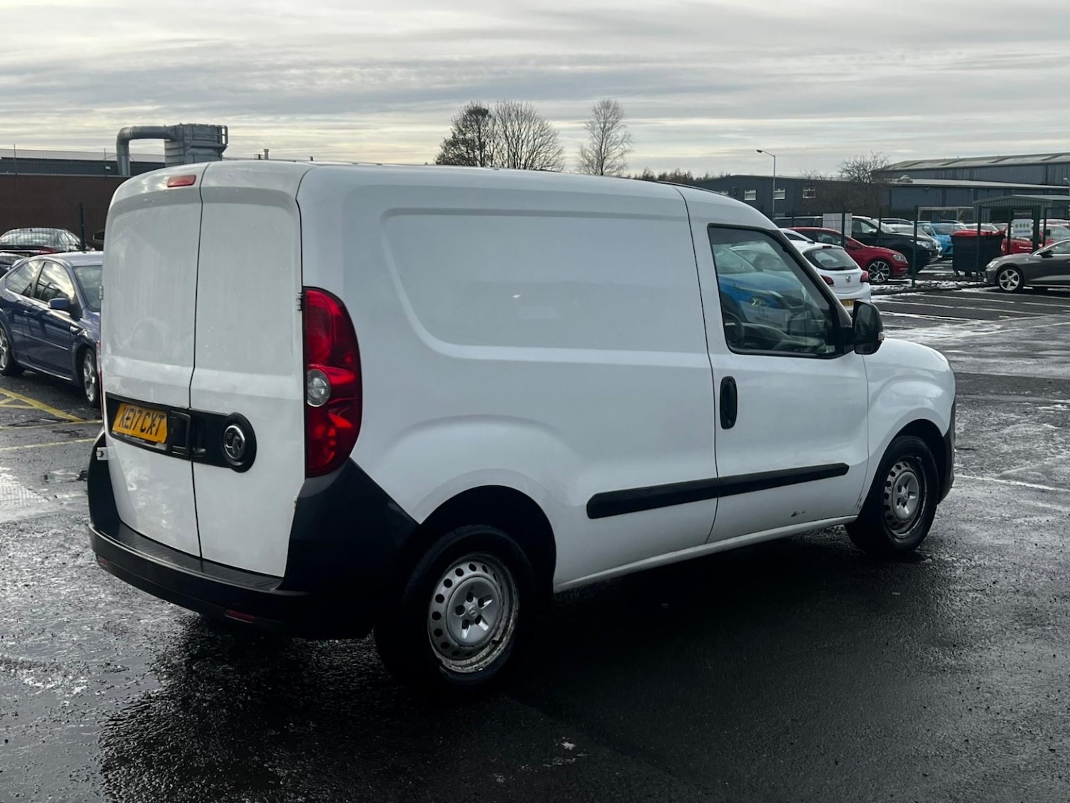 Used Vauxhall Combo 2017 for sale - 76655976: Photo 7