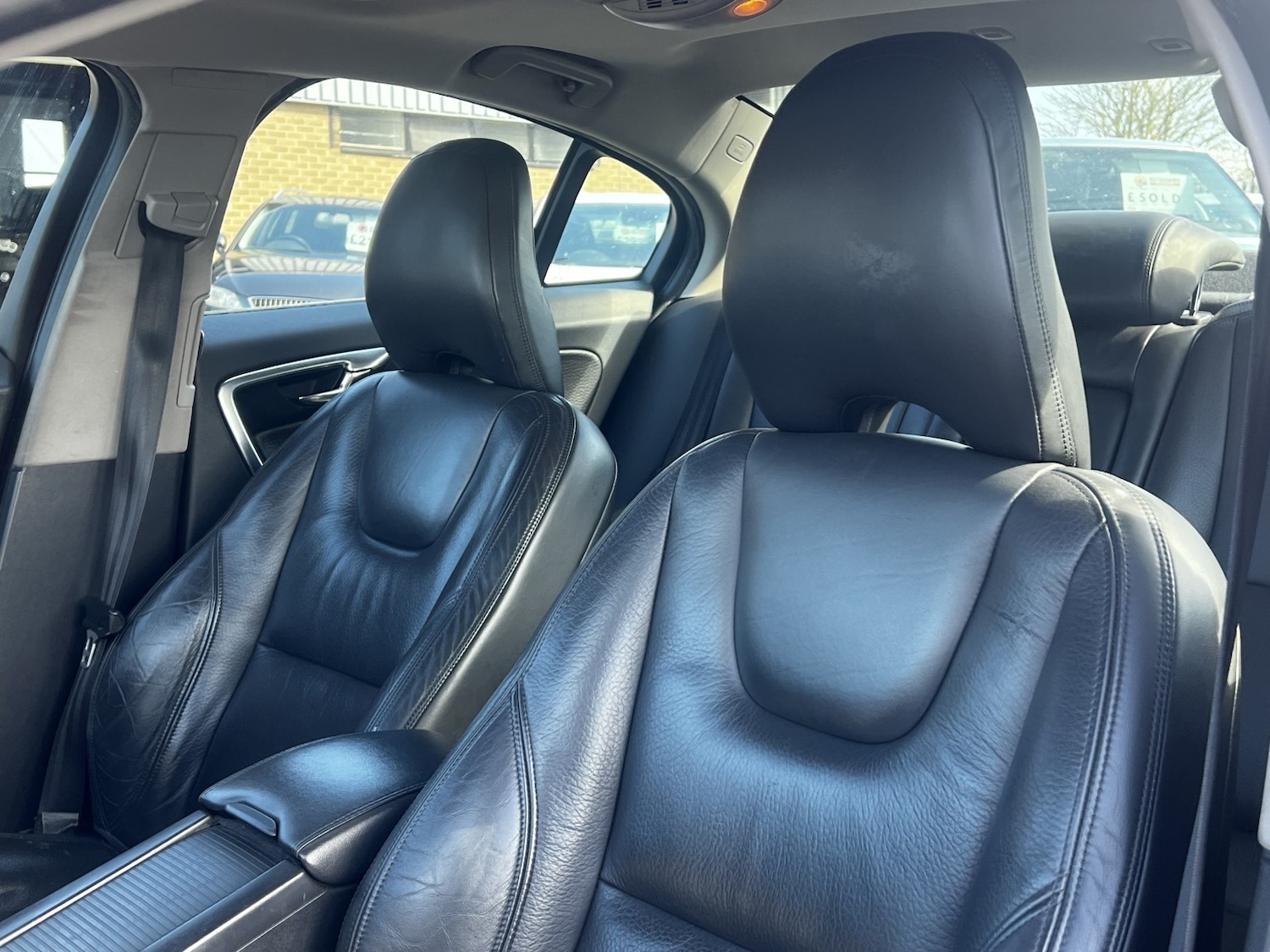 Used Volvo S60 2010 for sale - 78045469: Photo 10