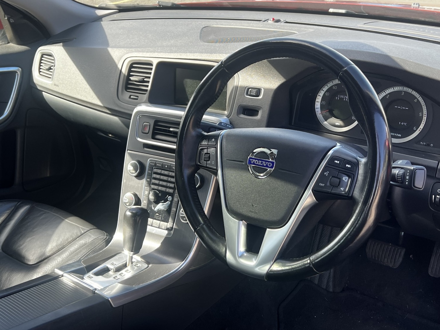 Used Volvo S60 2010 for sale - 78045469: Photo 7