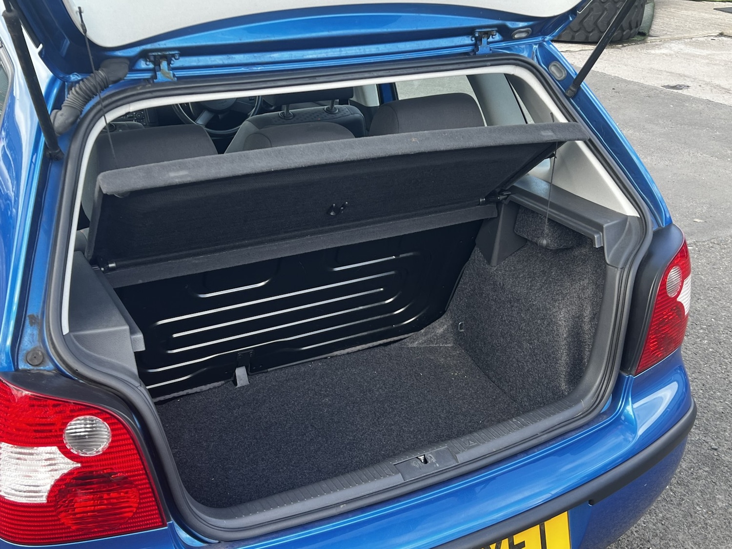 Used Volkswagen Polo 2004 for sale - 77880967: Photo 13