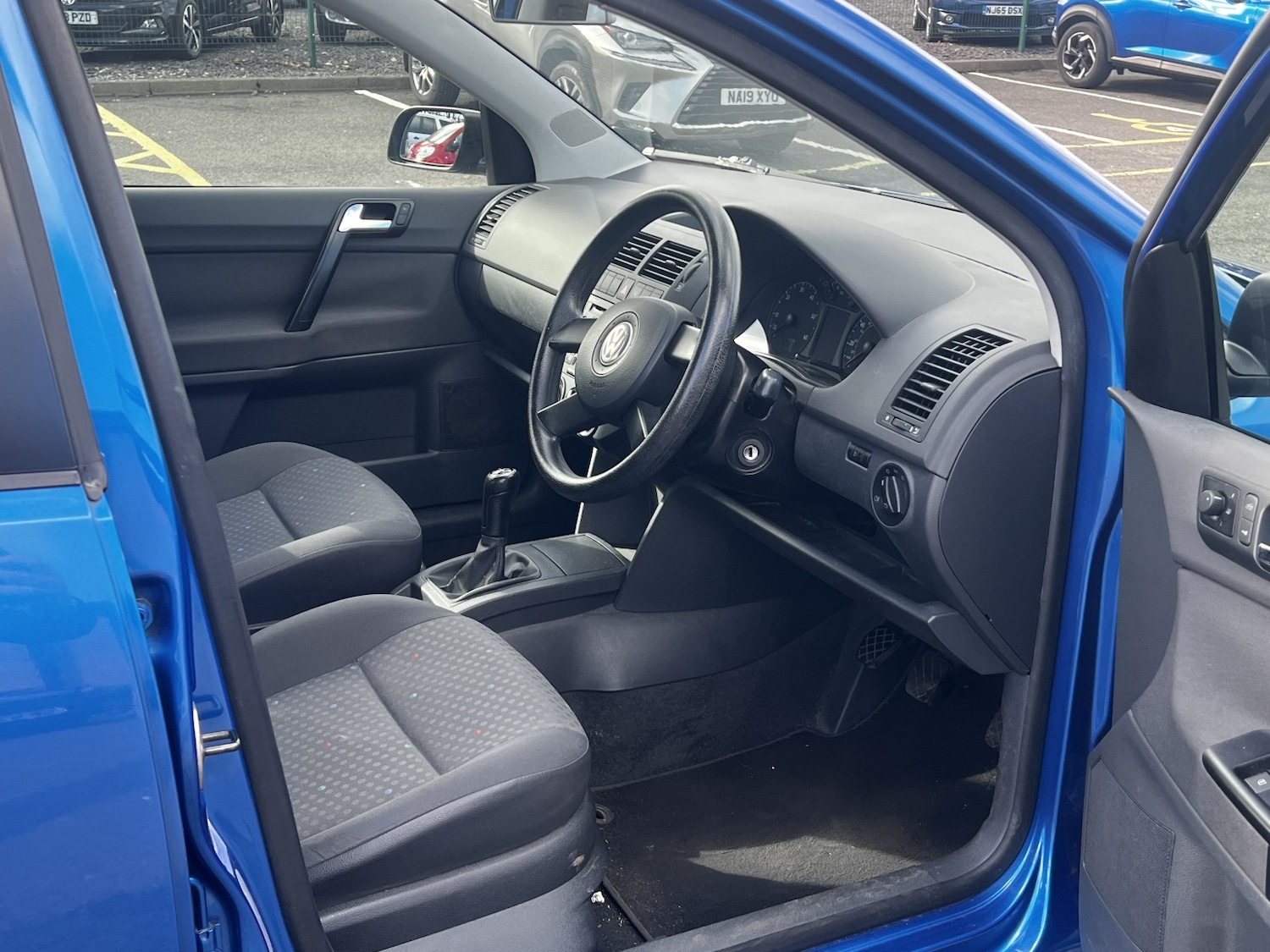 Used Volkswagen Polo 2004 for sale - 77880967: Photo 5