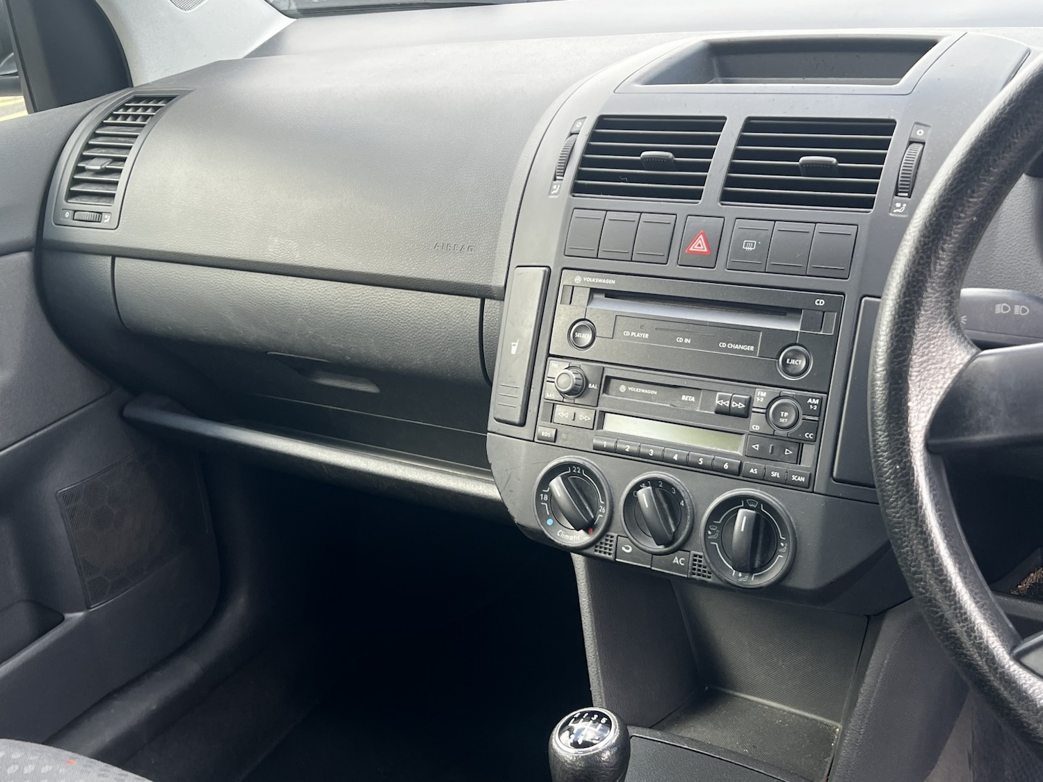 Used Volkswagen Polo 2004 for sale - 77880967: Photo 7