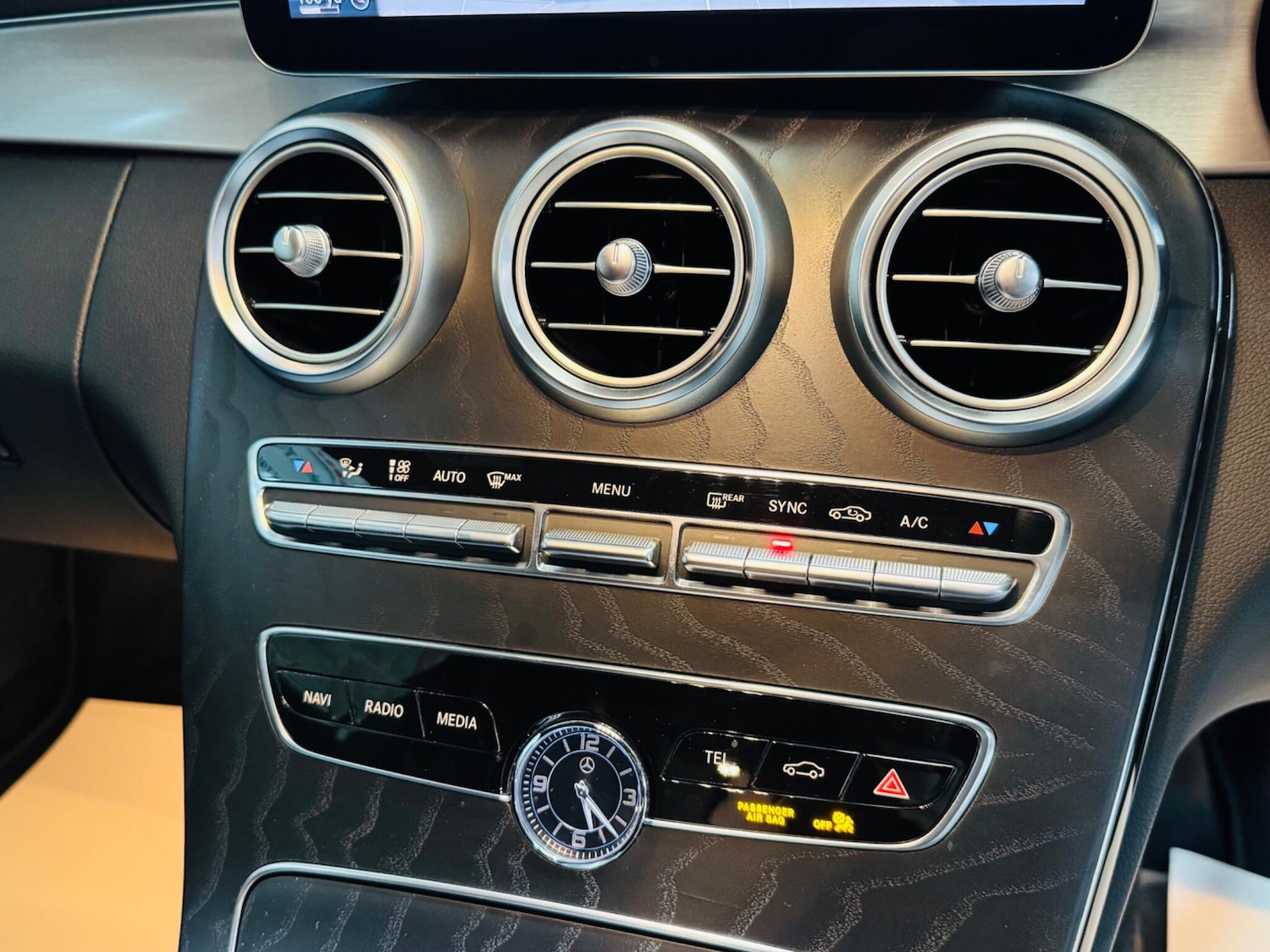 Used Mercedes-Benz C Class 2020 for sale - 76952639: Photo 17