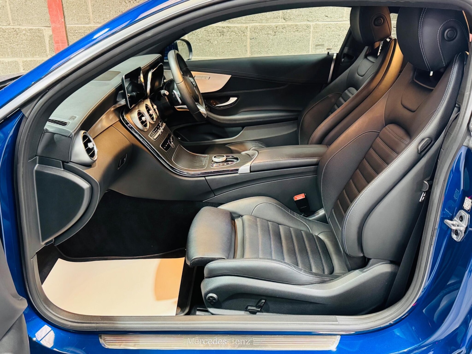 Used Mercedes-Benz C Class 2020 for sale - 76952639: Photo 26