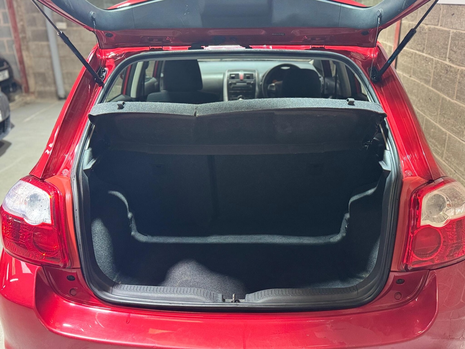 Used Toyota Auris 2010 for sale - 77215563: Photo 33