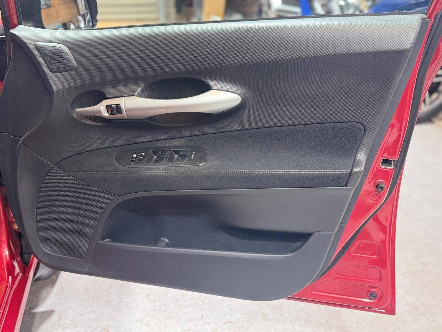 Used Toyota Auris 2010 for sale - 77215563: Photo 35