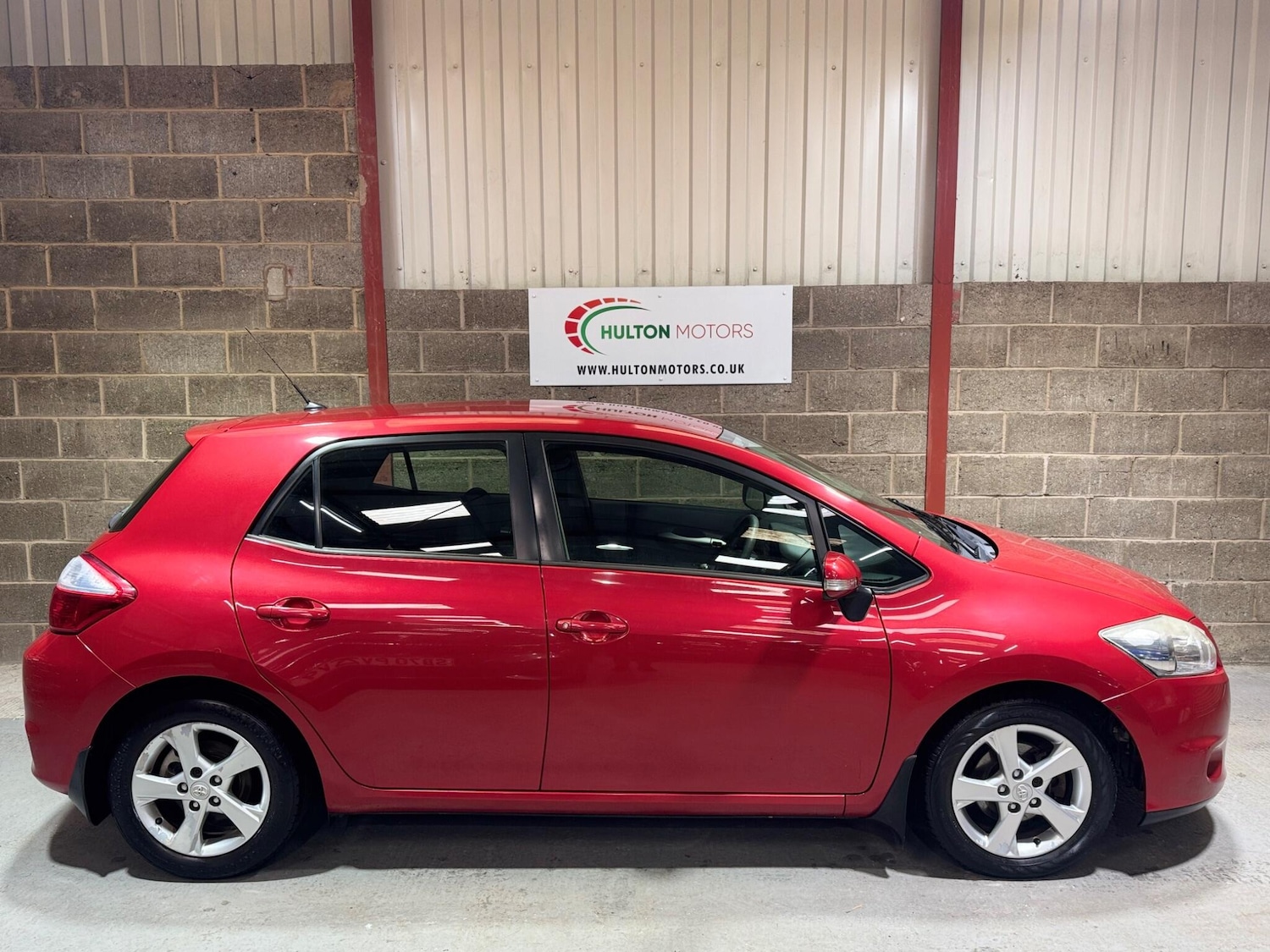 Used Toyota Auris 2010 for sale - 77215563: Photo 5