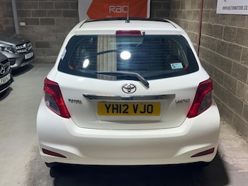 Used Toyota Yaris 2012 for sale - 79441010: Photo