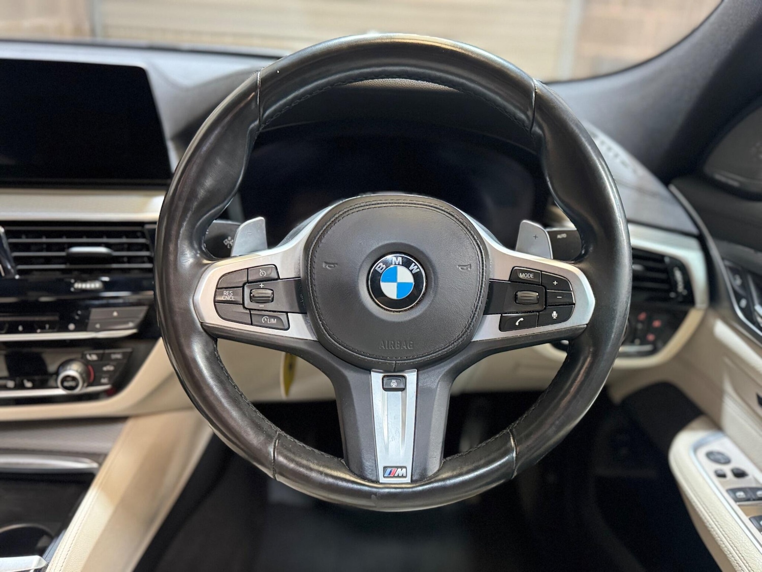 Used BMW 6 Series 2019 for sale - 77977802: Photo 11