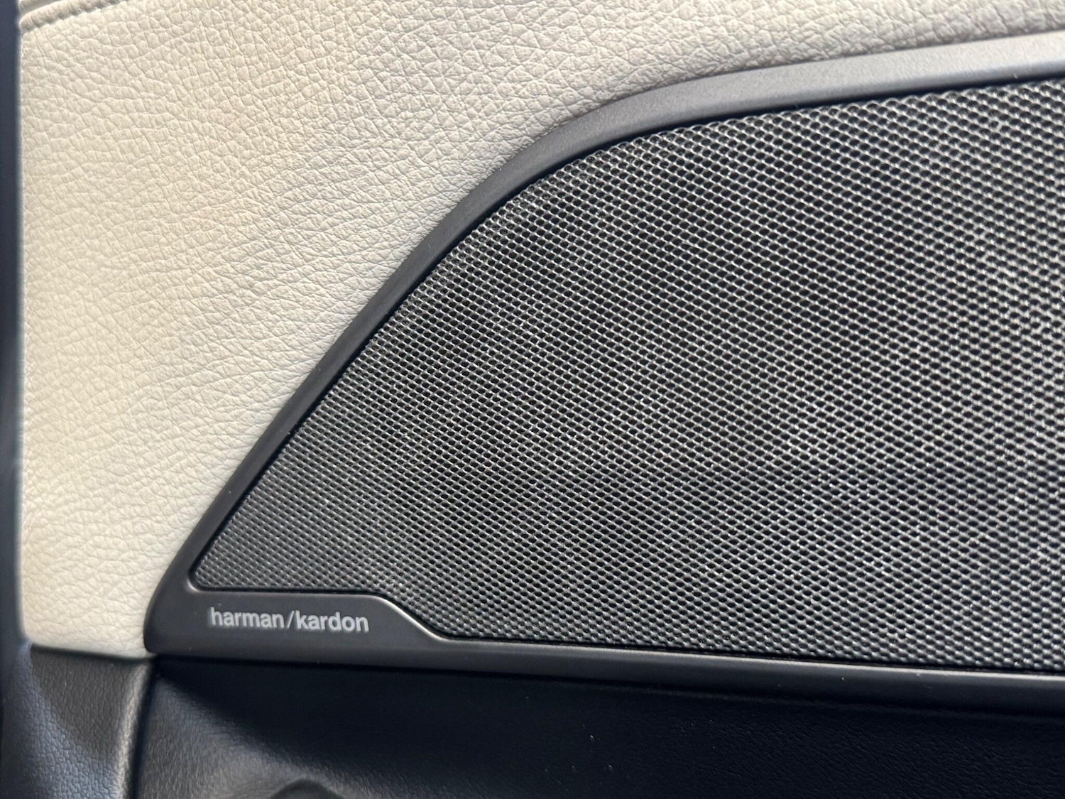 Used BMW 6 Series 2019 for sale - 77977802: Photo 31