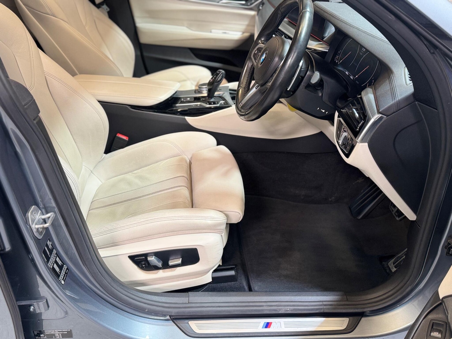 Used BMW 6 Series 2019 for sale - 77977802: Photo 36