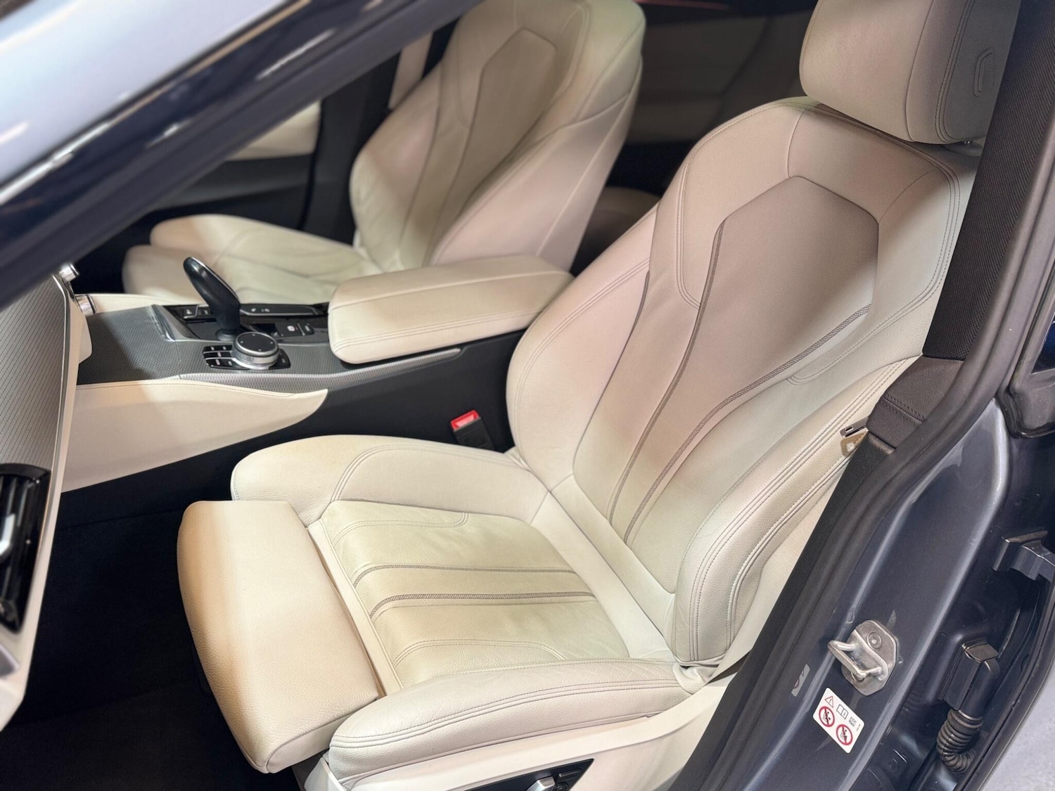 Used BMW 6 Series 2019 for sale - 77977802: Photo 39