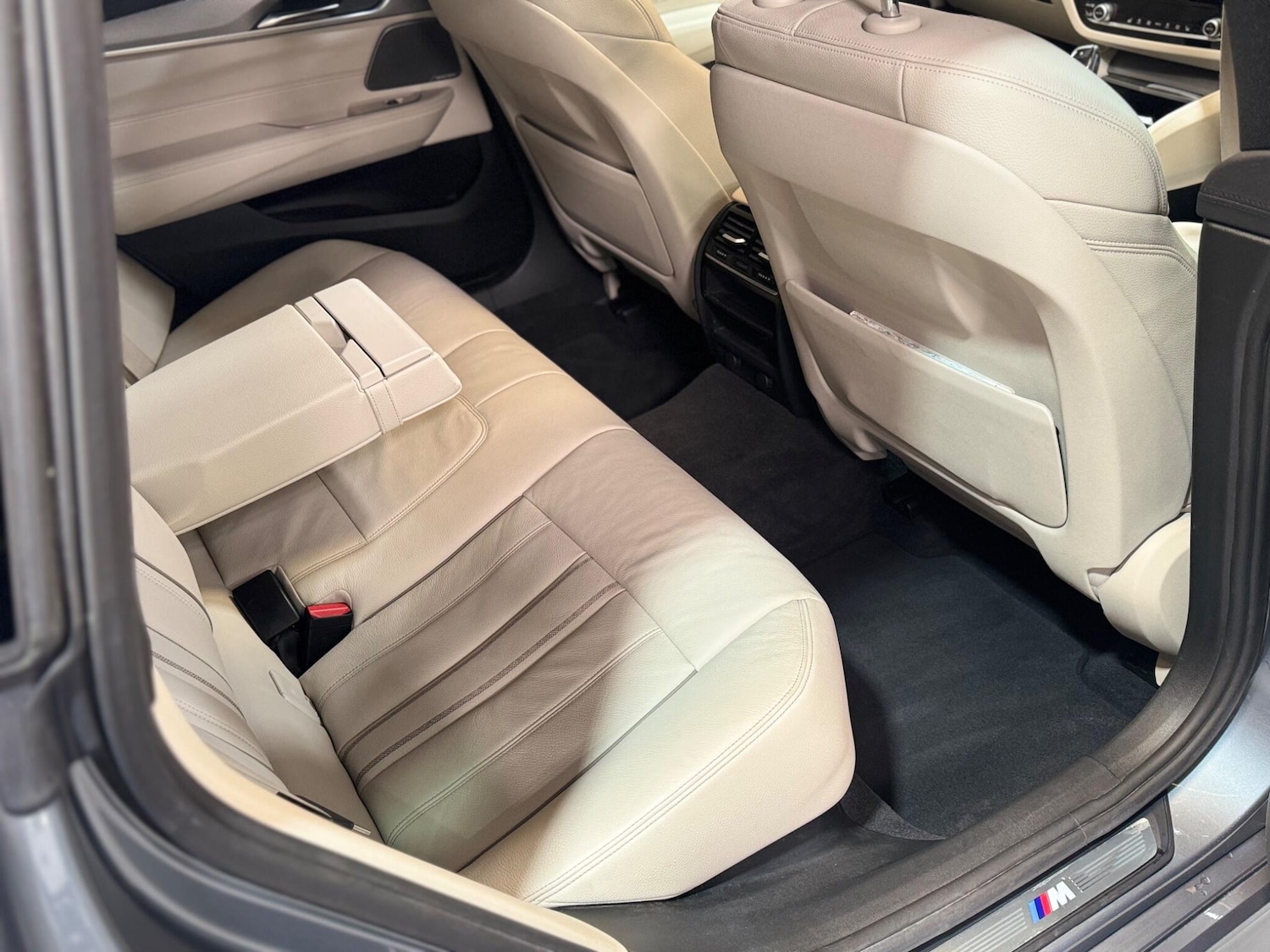 Used BMW 6 Series 2019 for sale - 77977802: Photo 40
