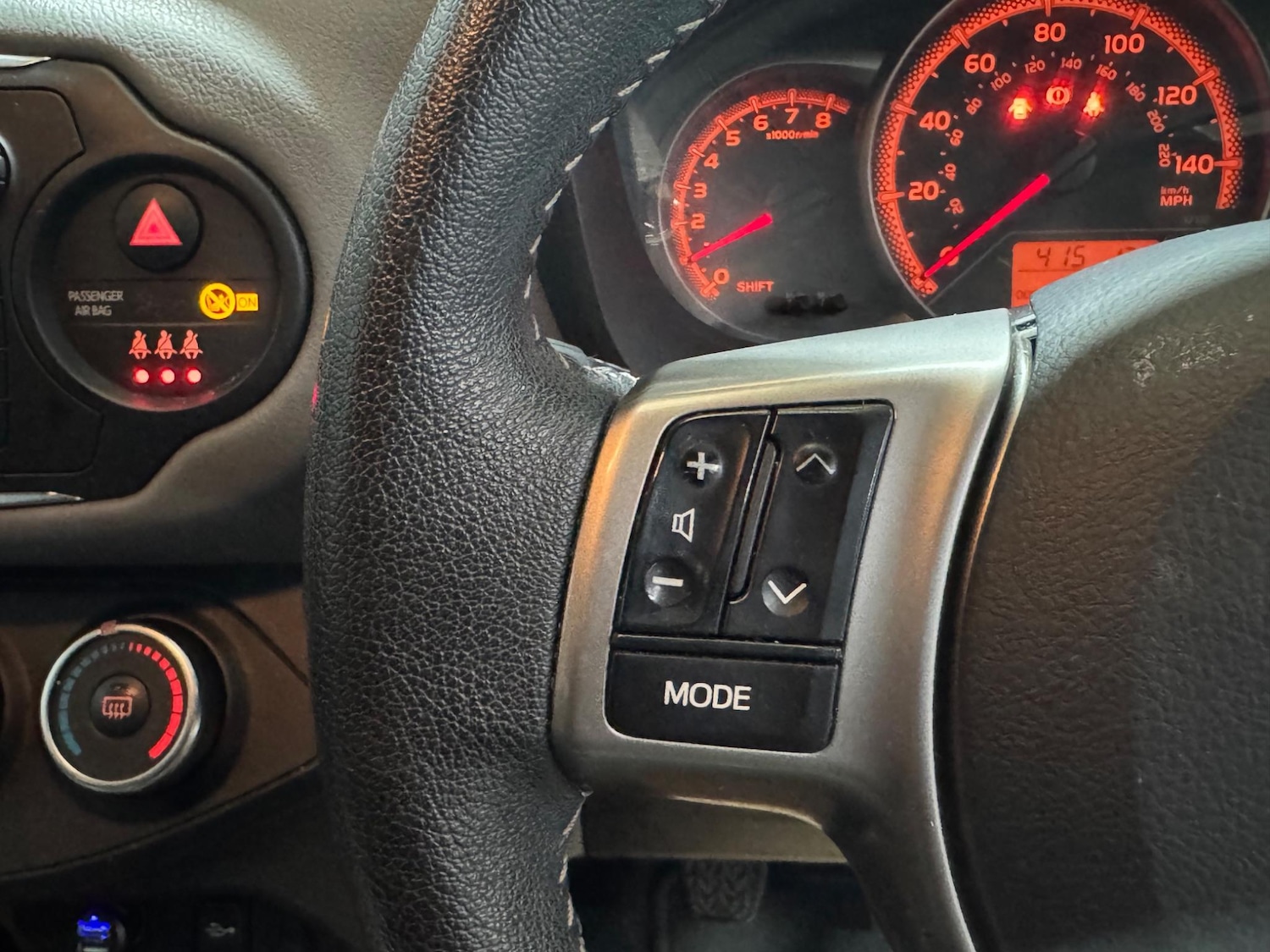 Used Toyota Yaris 2015 for sale - 76952438: Photo 13