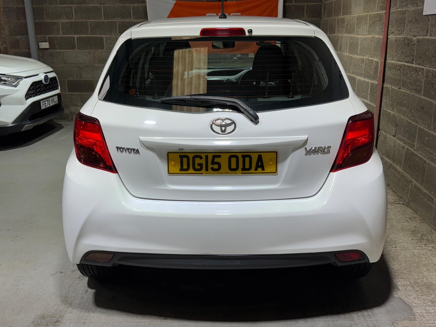 Used Toyota Yaris 2015 for sale - 76952438: Photo 3