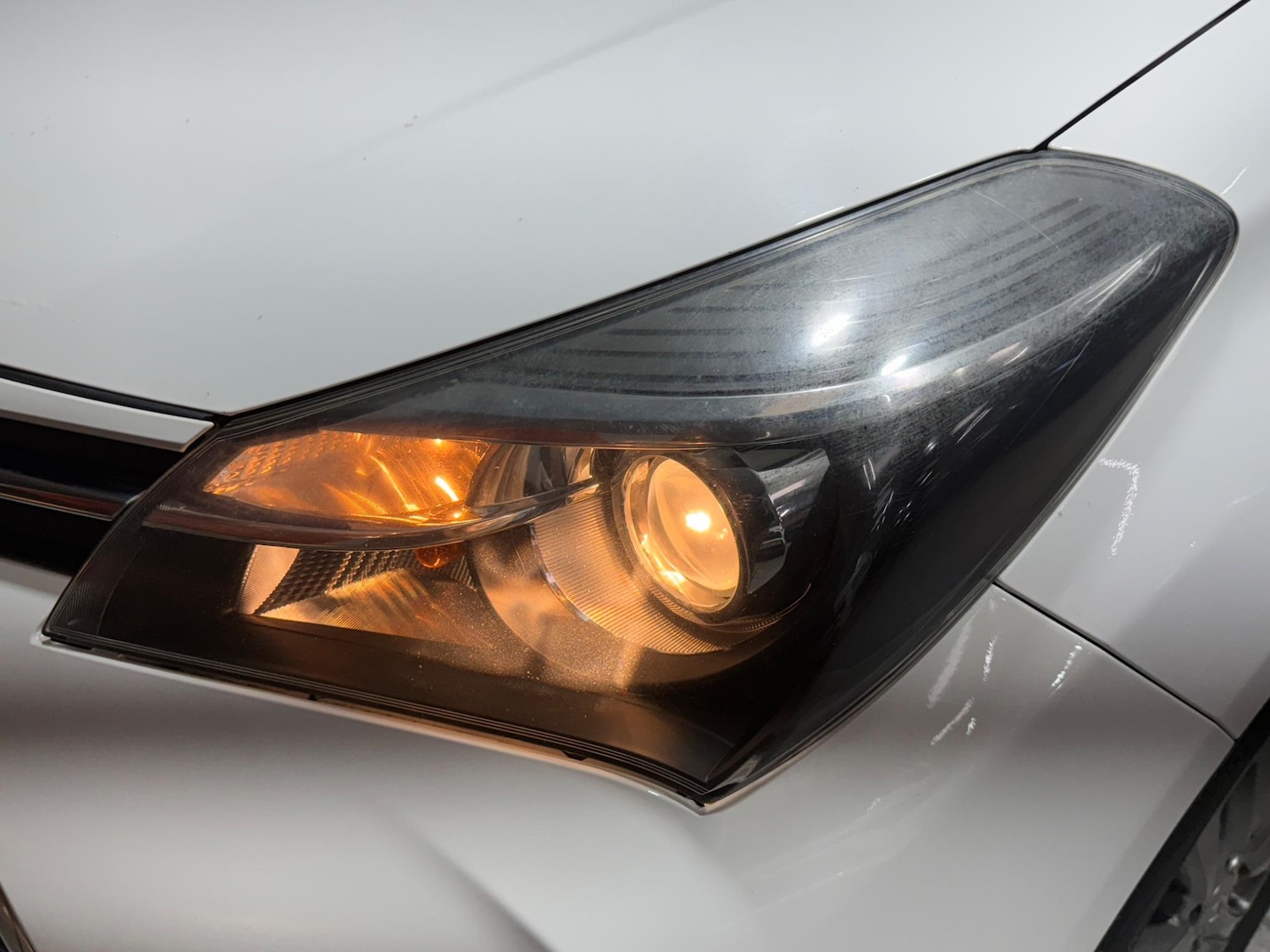 Used Toyota Yaris 2015 for sale - 76952438: Photo 34