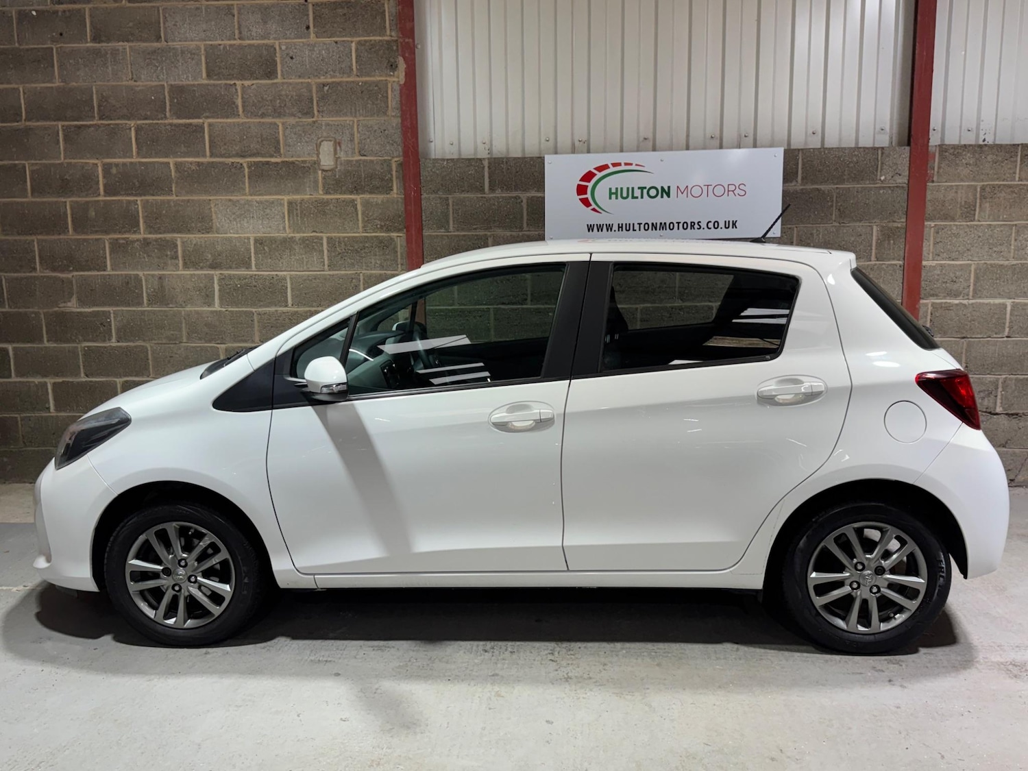 Used Toyota Yaris 2015 for sale - 76952438: Photo 6