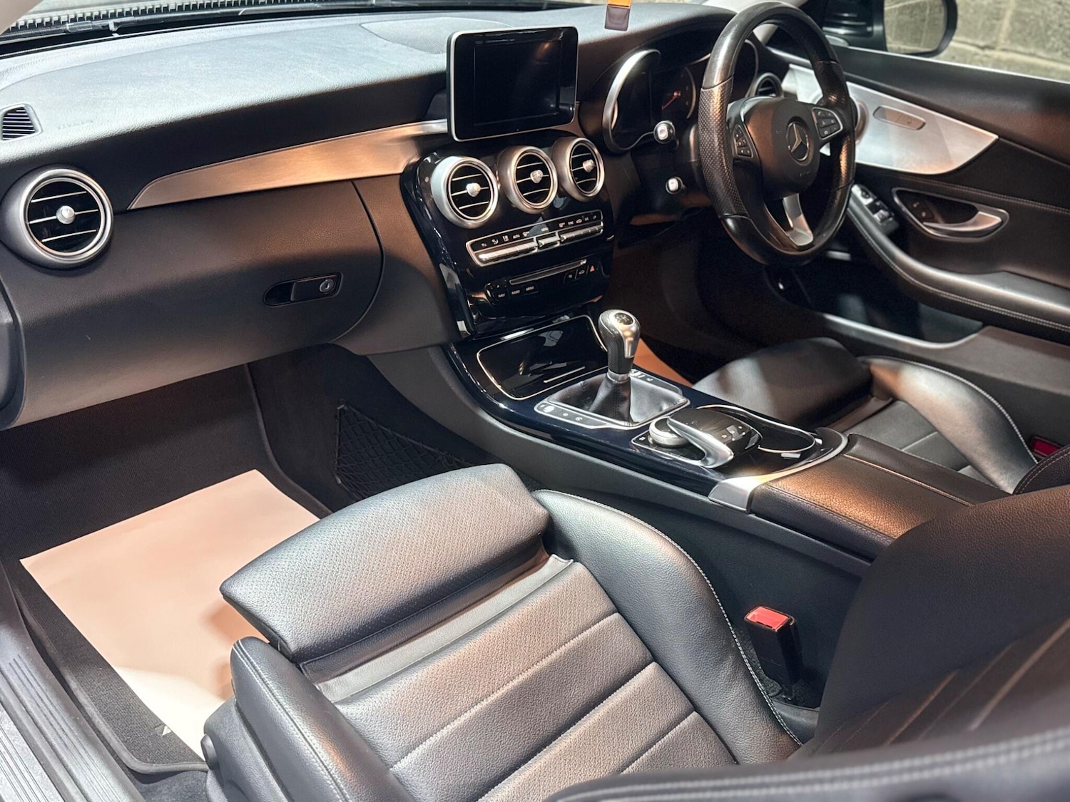 Used Mercedes-Benz C Class 2016 for sale - 77082028: Photo 23