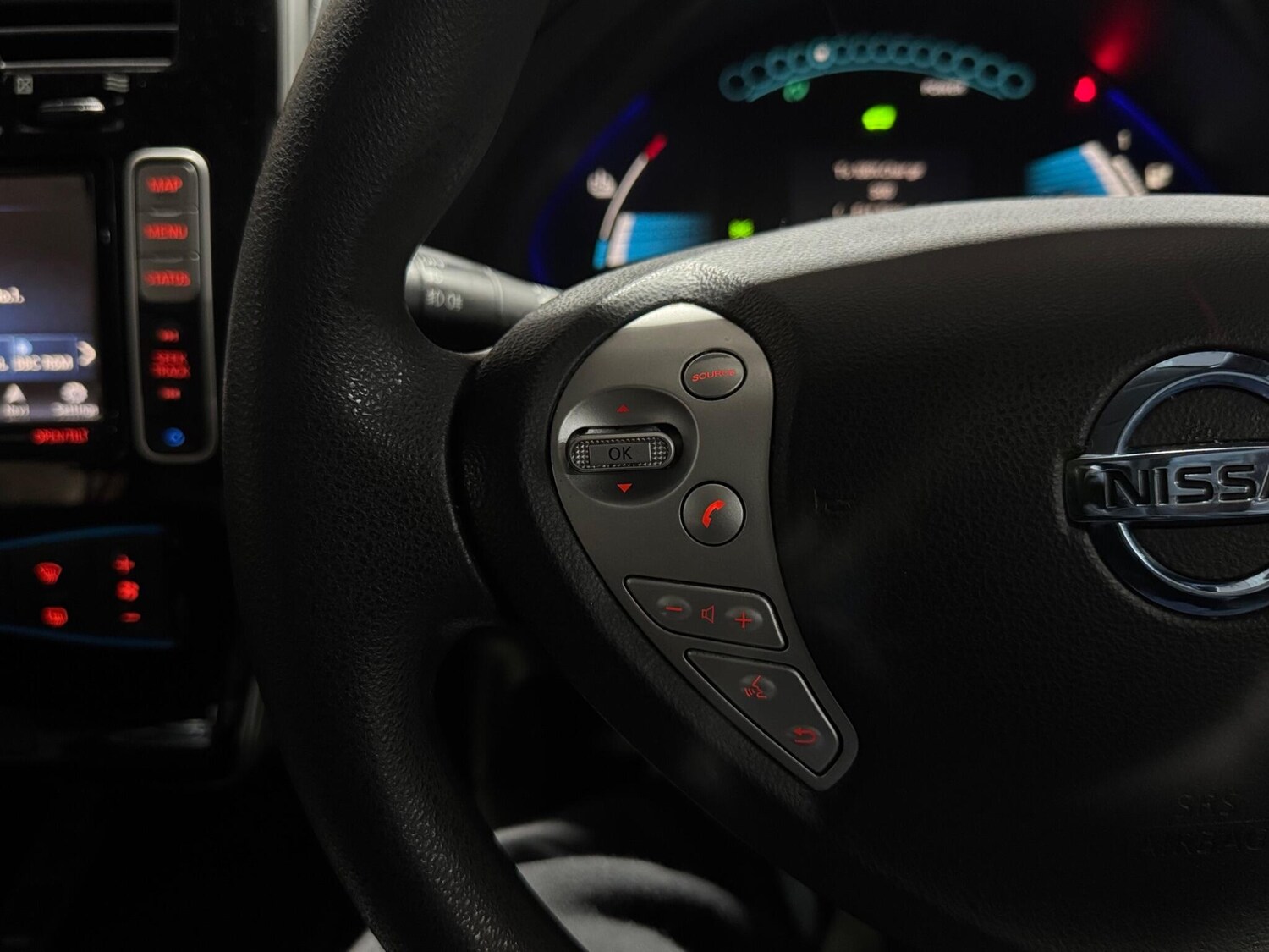 Used Nissan Leaf for sale - 77587332: Photo 12