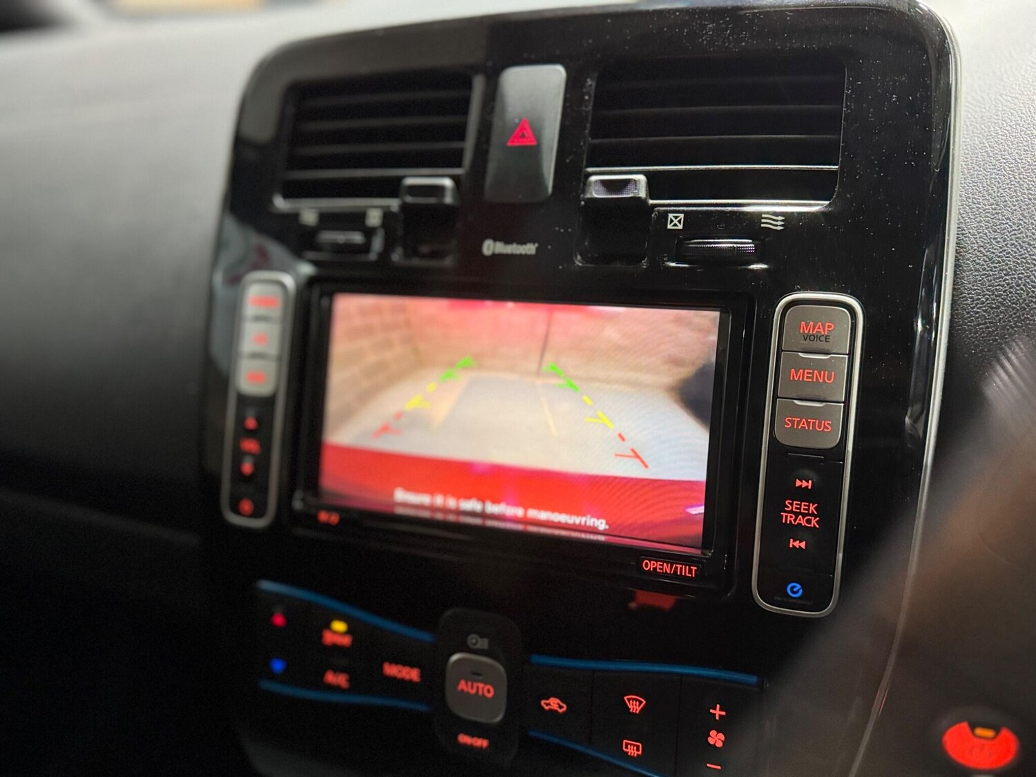 Used Nissan Leaf for sale - 77587332: Photo 15