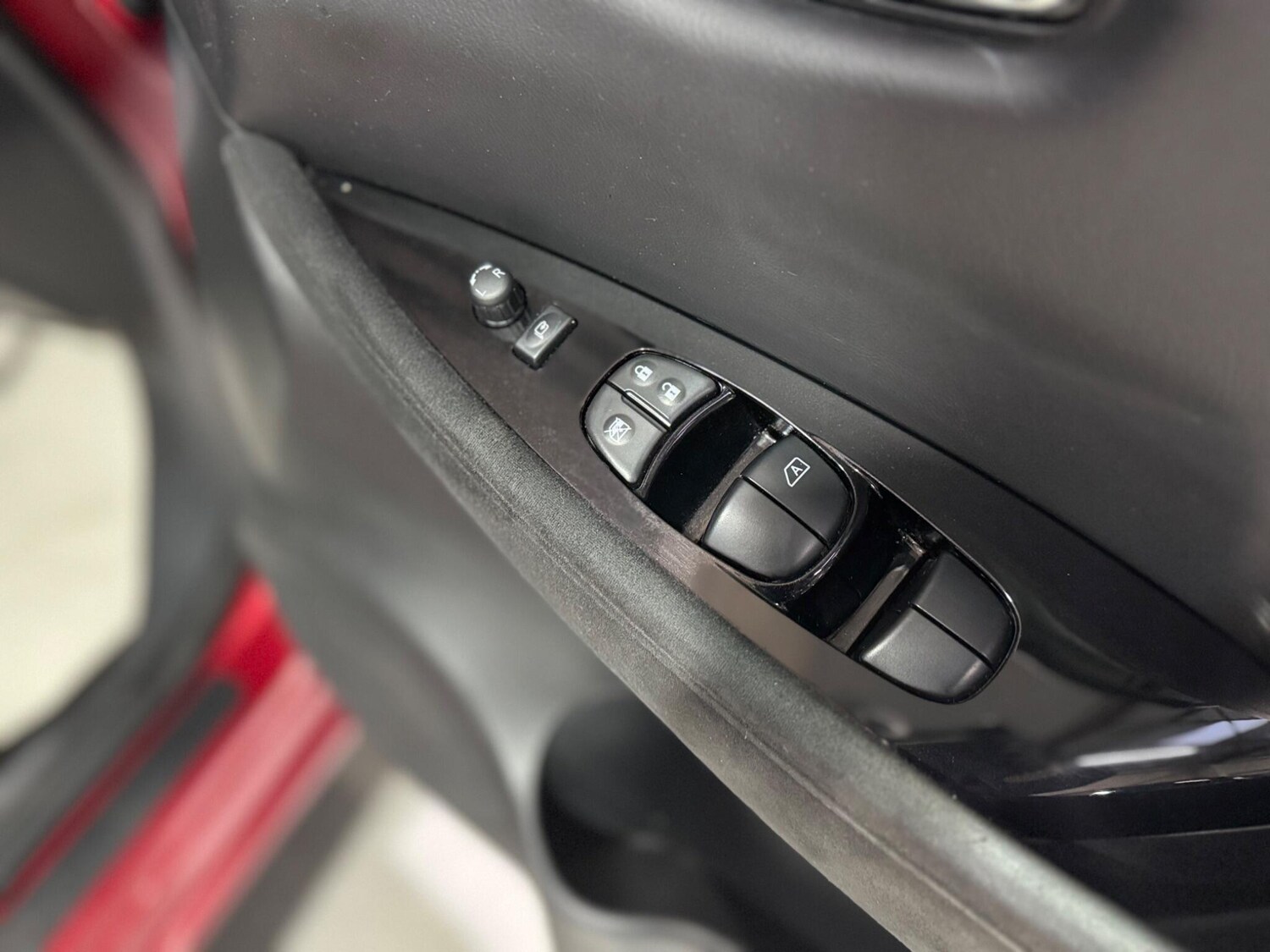 Used Nissan Leaf for sale - 77587332: Photo 21