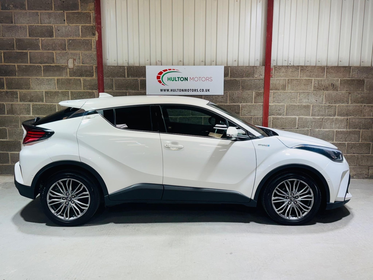 Used Toyota C-HR 2022 for sale - 76953348: Photo 5