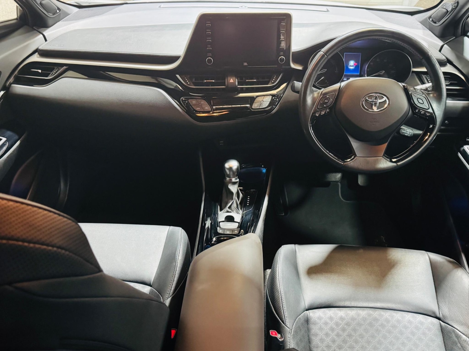 Used Toyota C-HR 2022 for sale - 76953348: Photo 9