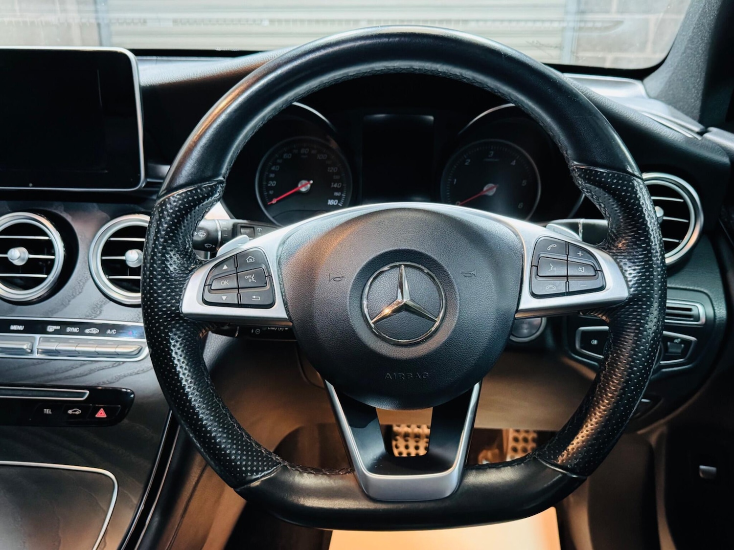 Used Mercedes-Benz GLC 2018 for sale - 76952814: Photo 11