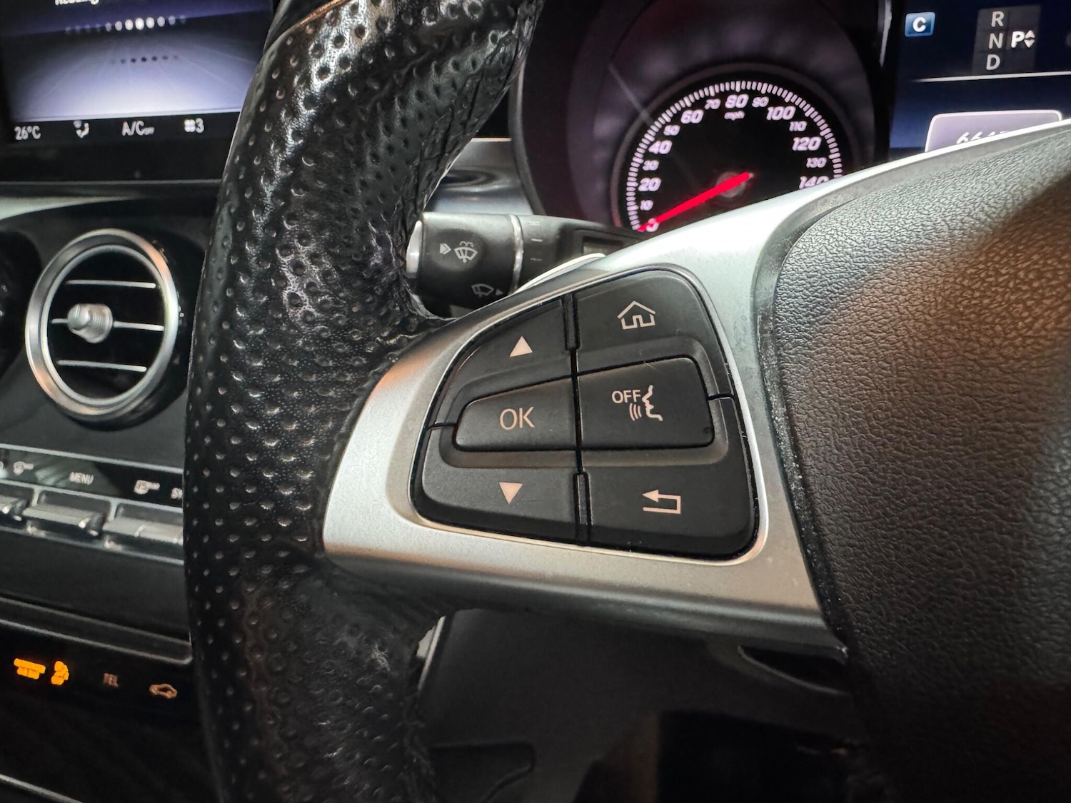 Used Mercedes-Benz GLC 2018 for sale - 76952814: Photo 14