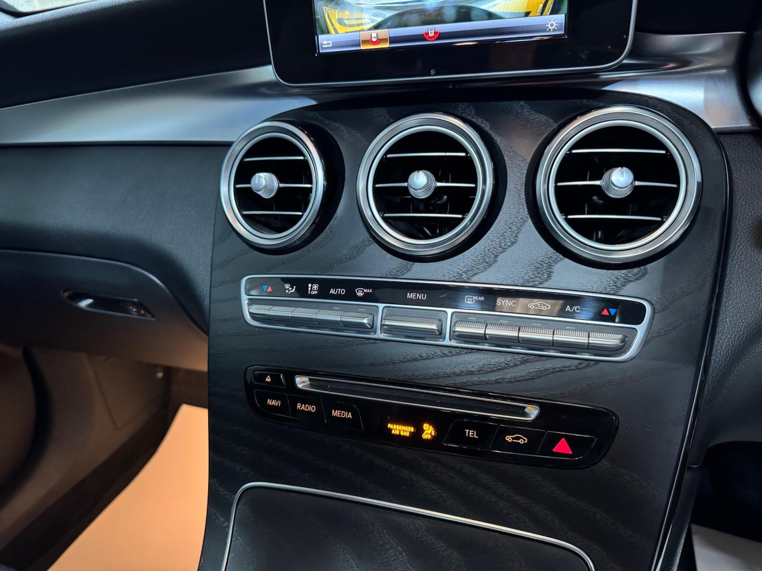 Used Mercedes-Benz GLC 2018 for sale - 76952814: Photo 19