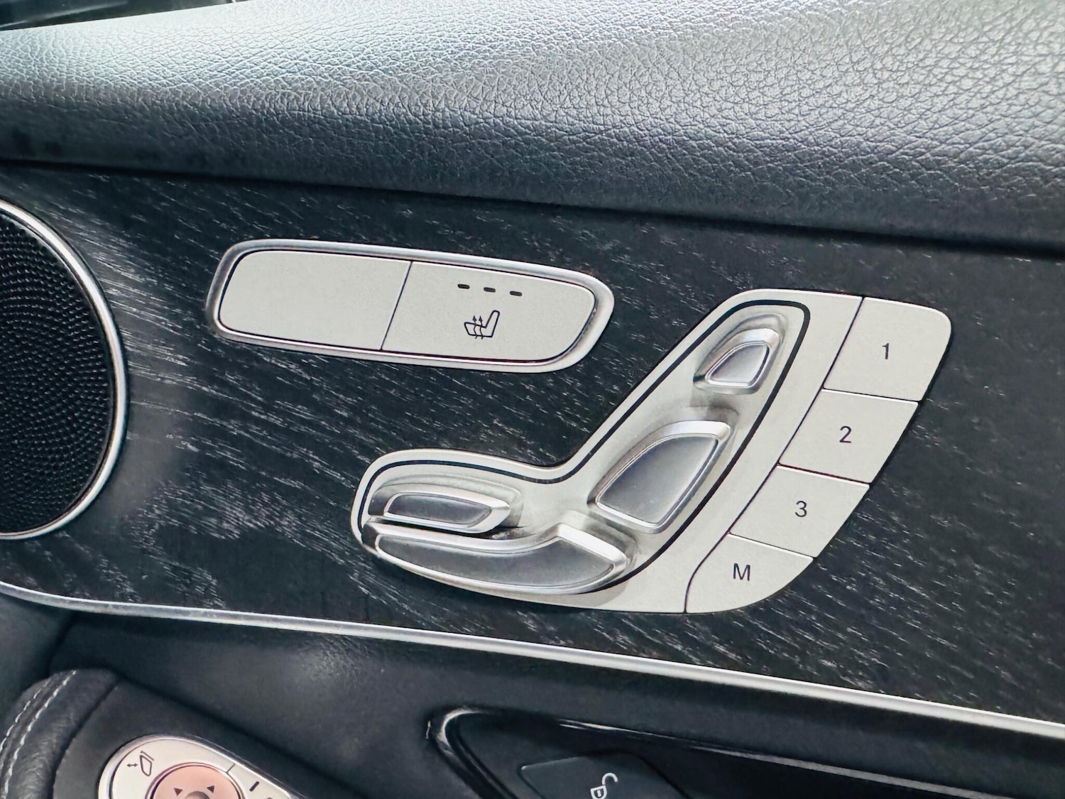 Used Mercedes-Benz GLC 2018 for sale - 76952814: Photo 23