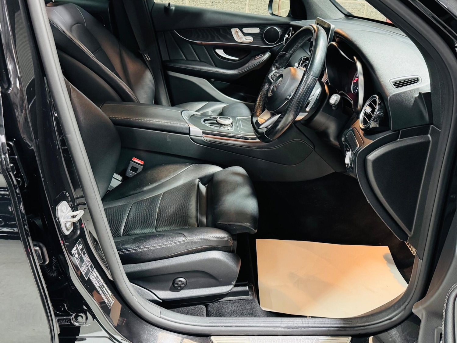 Used Mercedes-Benz GLC 2018 for sale - 76952814: Photo 27