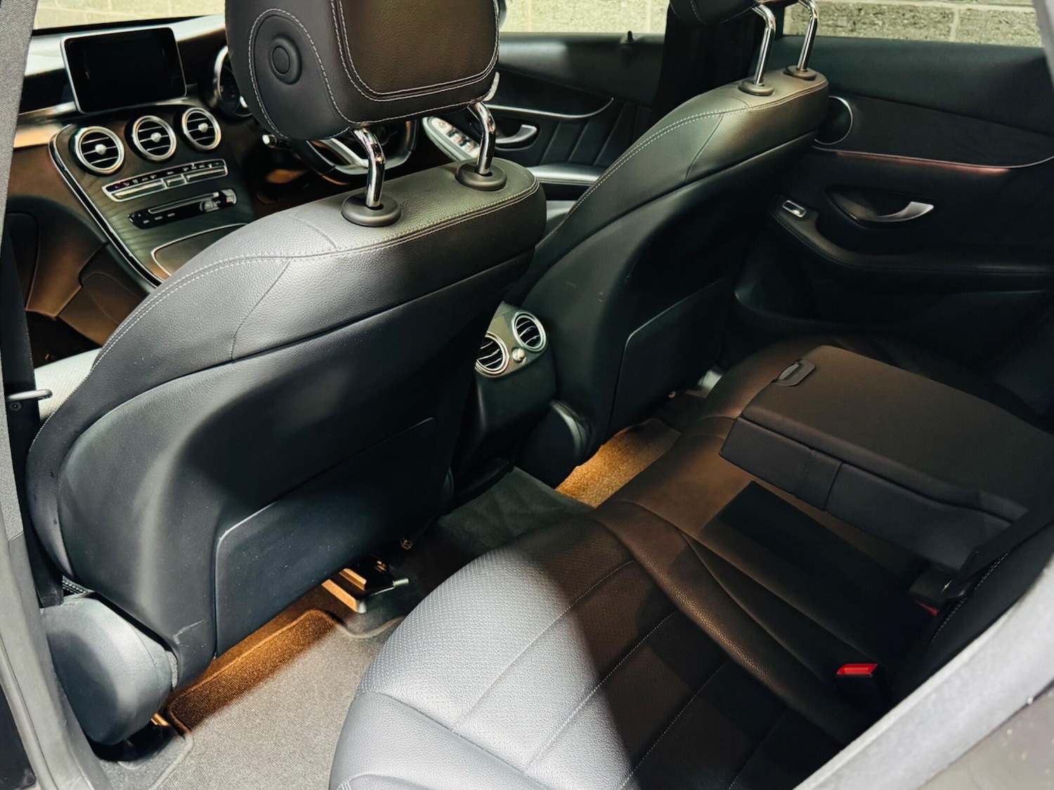 Used Mercedes-Benz GLC 2018 for sale - 76952814: Photo 32