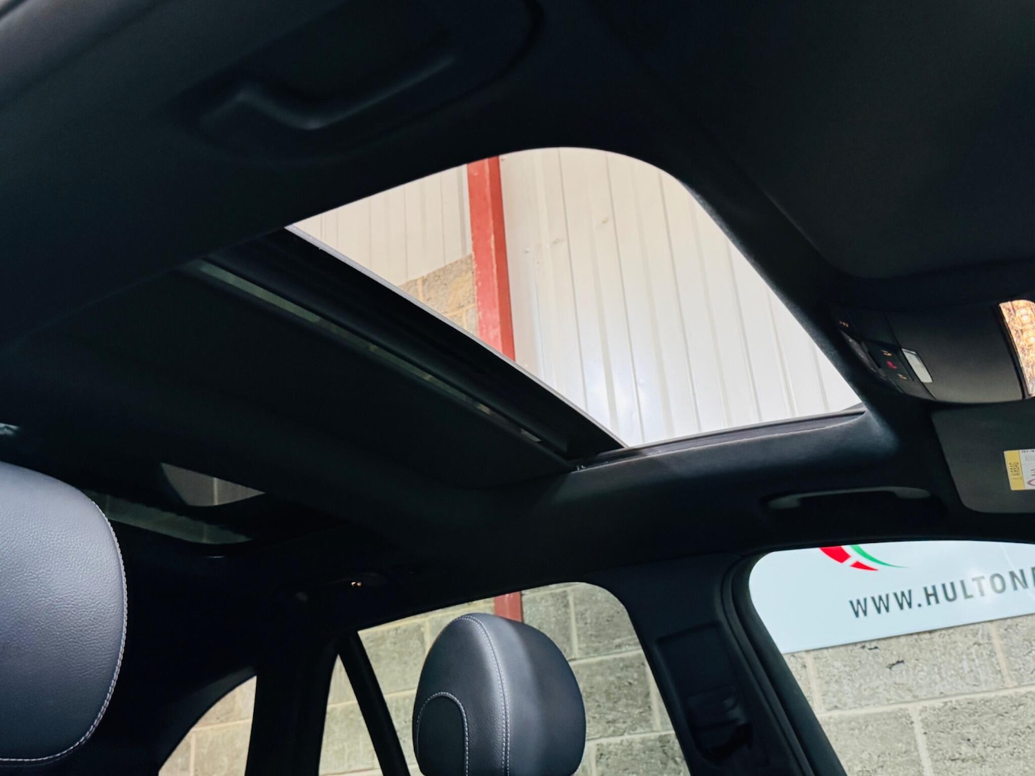 Used Mercedes-Benz GLC 2018 for sale - 76952814: Photo 37