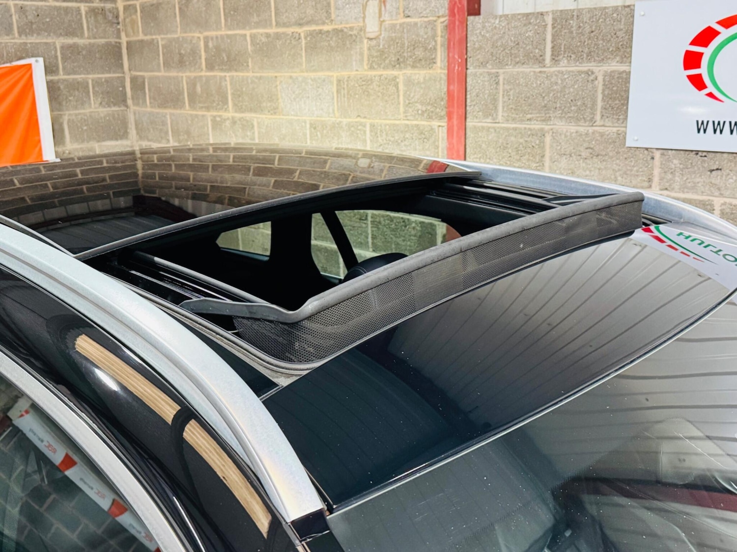 Used Mercedes-Benz GLC 2018 for sale - 76952814: Photo 9