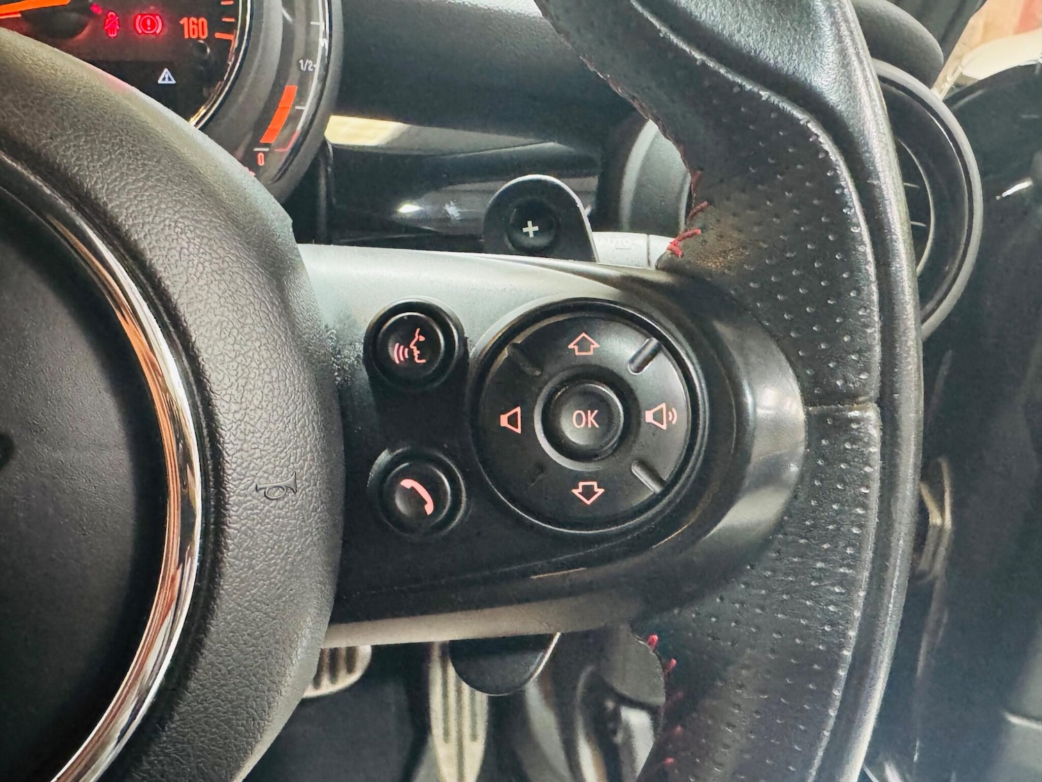 Used MINI Hatch 2019 for sale - 76953479: Photo 10