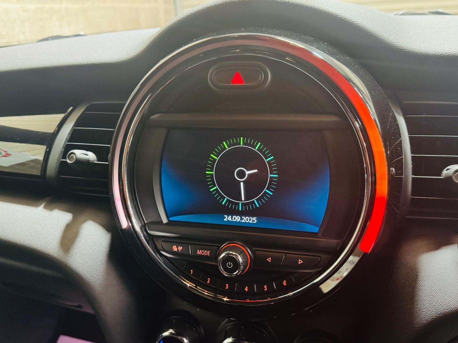 Used MINI Hatch 2019 for sale - 76953479: Photo 12