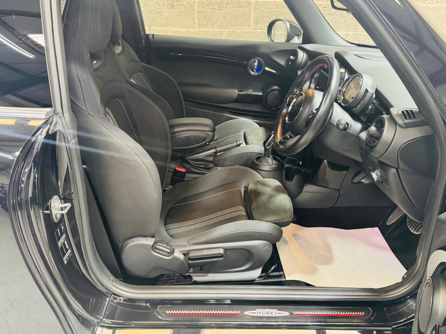 Used MINI Hatch 2019 for sale - 76953479: Photo 25