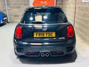 Used MINI Hatch 2019 for sale - 76953479: Photo