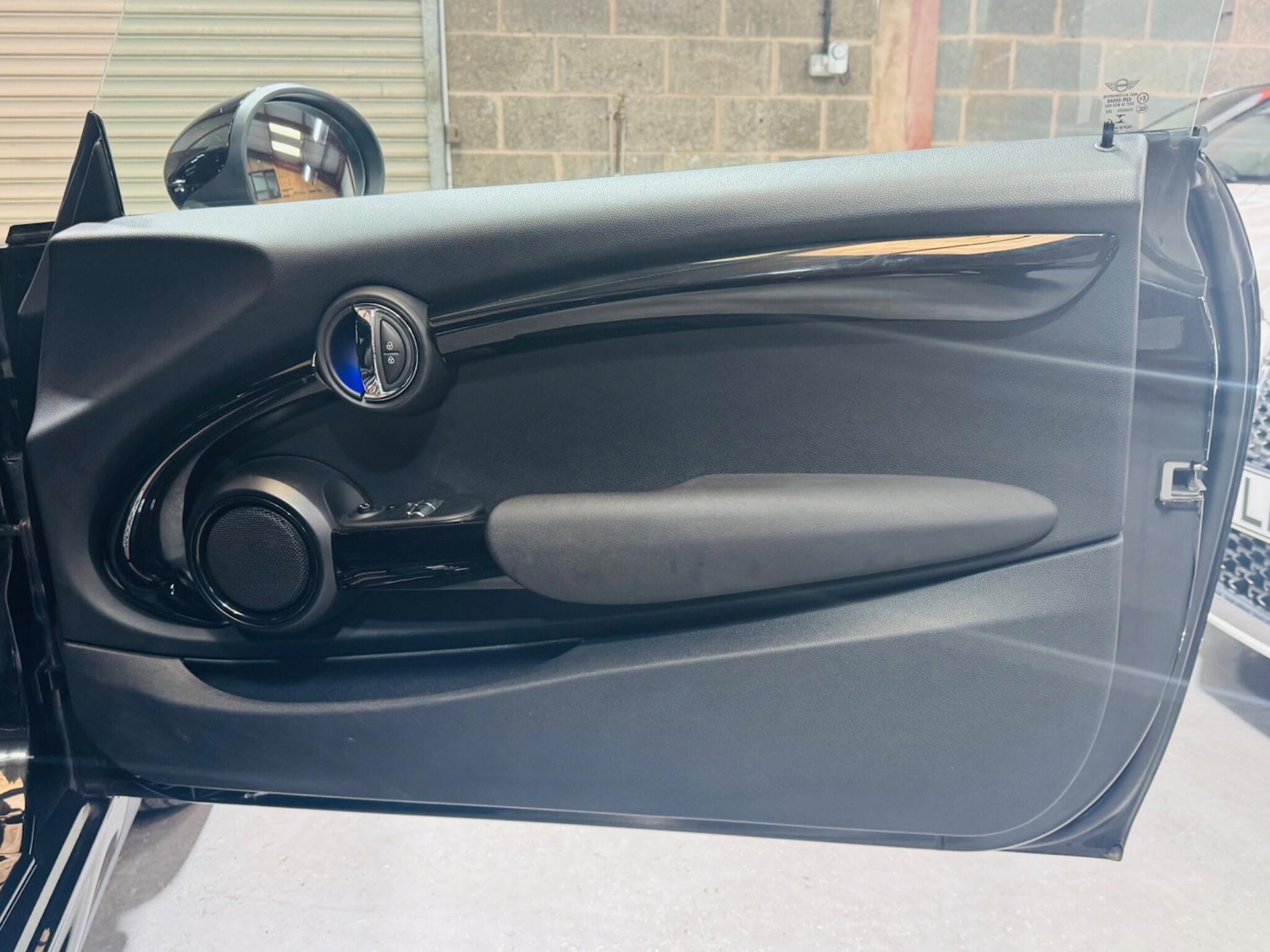 Used MINI Hatch 2019 for sale - 76953479: Photo 40