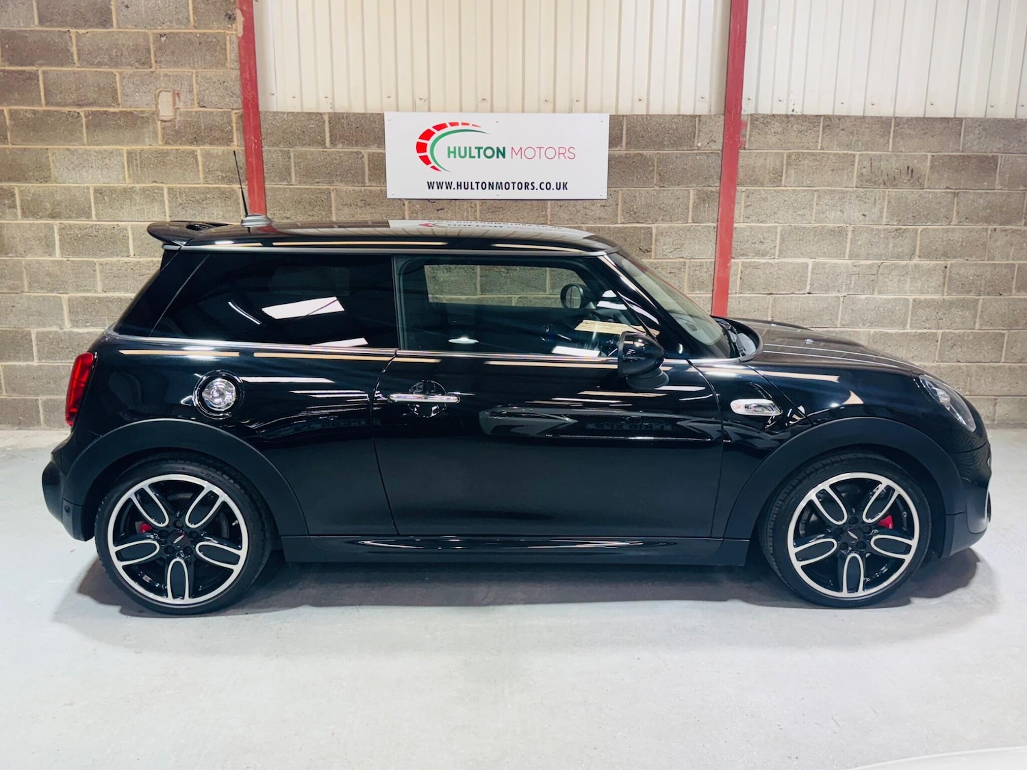 Used MINI Hatch 2019 for sale - 76953479: Photo 5