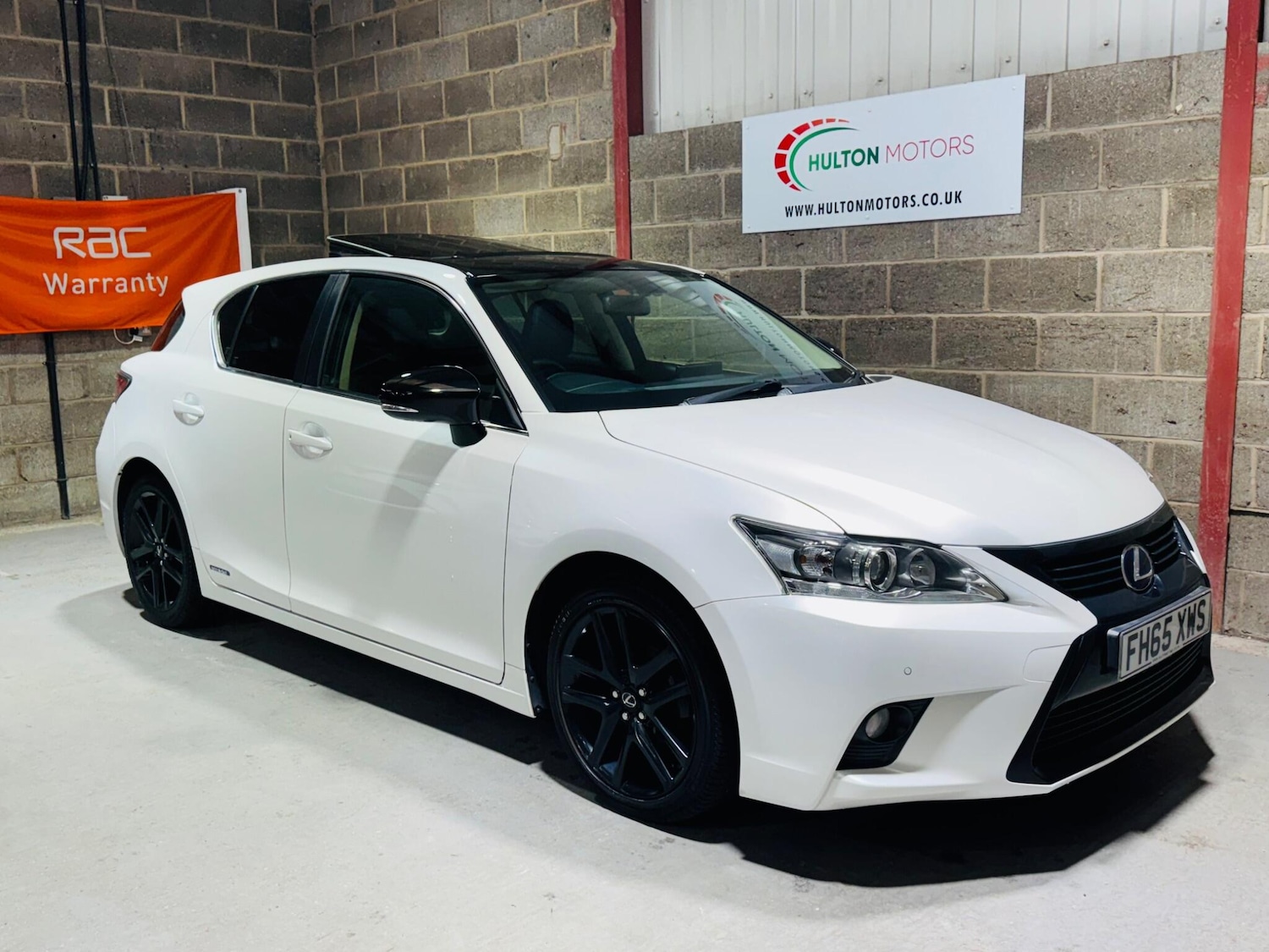 Used Lexus CT 2015 for sale - 76952704: Photo 1