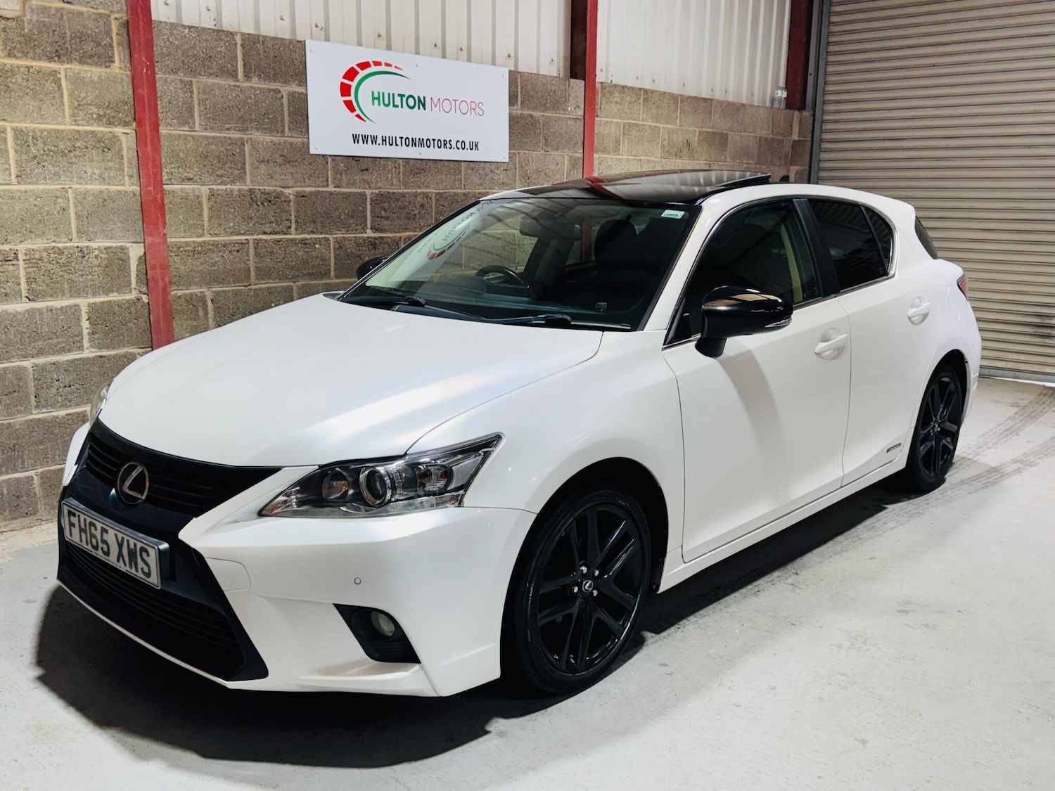 Used Lexus CT 2015 for sale - 76952704: Photo 2