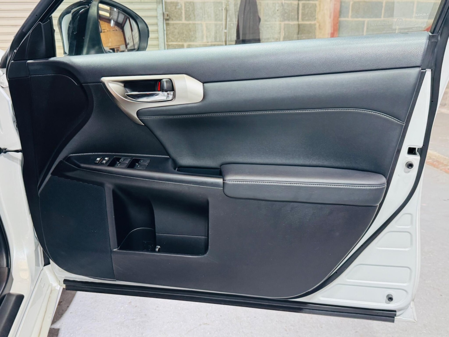 Used Lexus CT 2015 for sale - 76952704: Photo 45