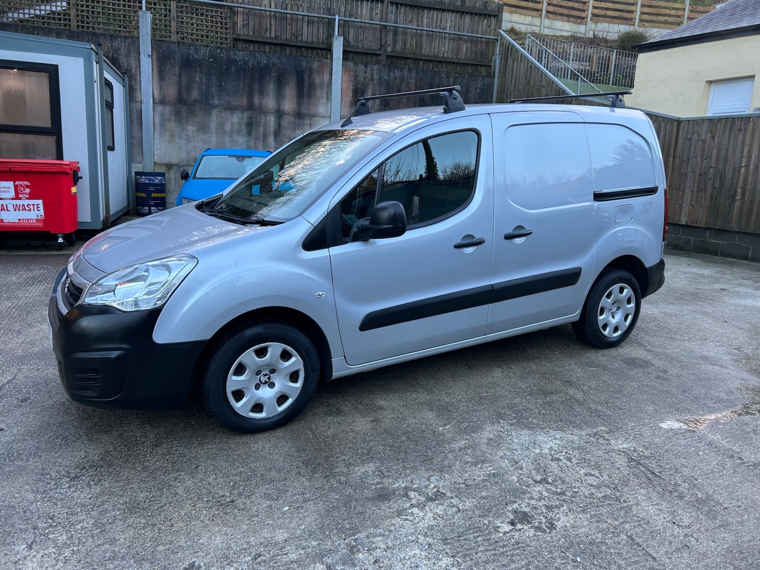 Used Peugeot Partner 2015 for sale - 77261876: Photo 3