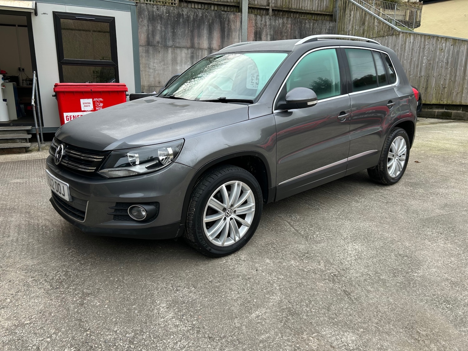 Used Volkswagen Tiguan 2012 for sale - 77812747: Photo 2