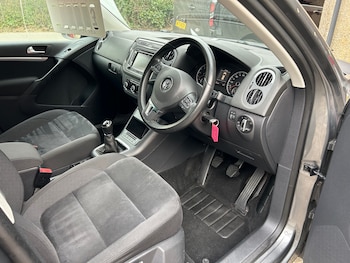 Used Volkswagen Tiguan 2012 for sale - 77812747: Photo