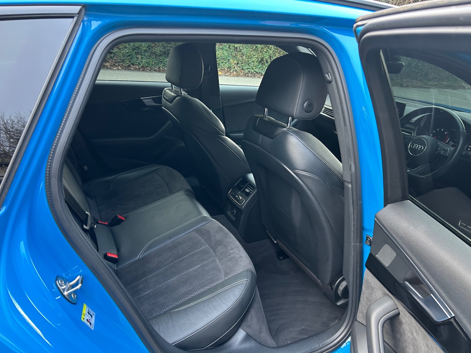 Used Audi A4 2019 for sale - 76594771: Photo 10