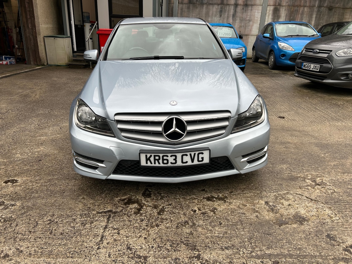 Used Mercedes-Benz C Class 2013 for sale - 77812746: Photo 2